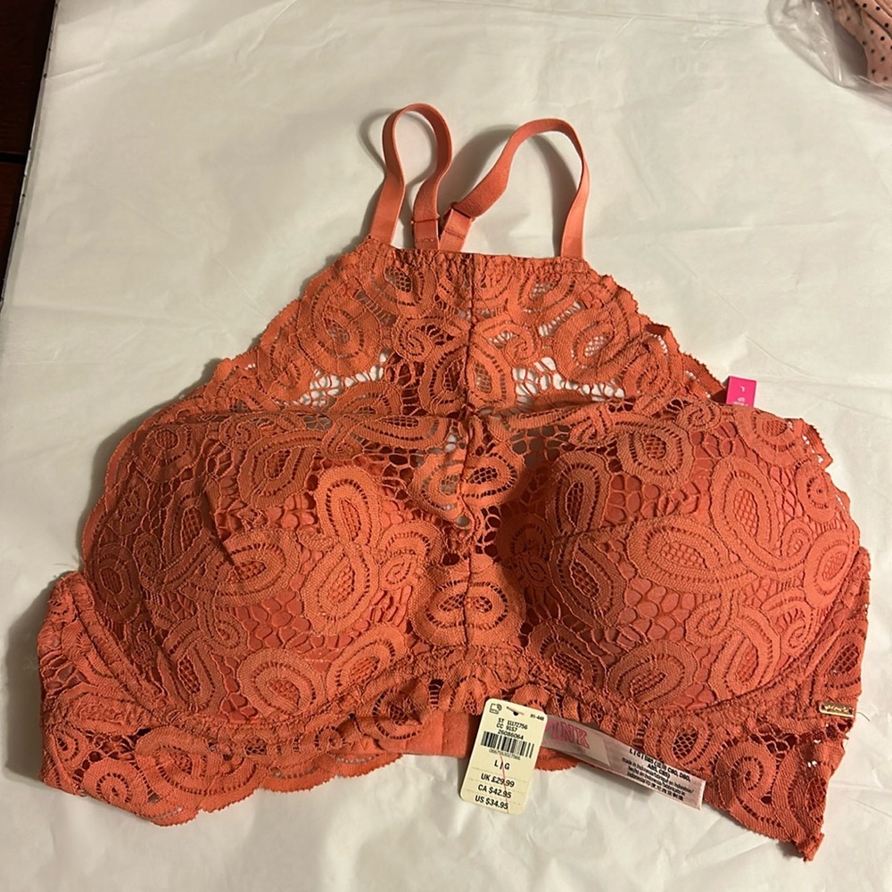 NWT! VS Pink push up bra! Large. Tangerine color.